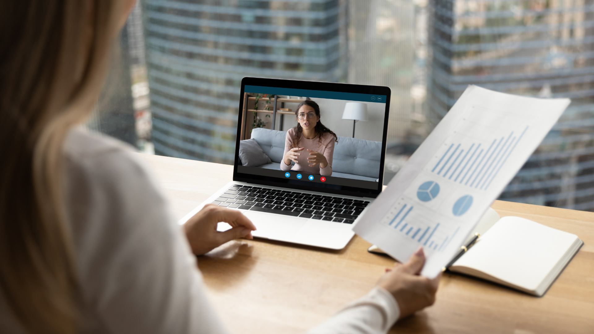 5 Ways a Teleprompter App for Zoom Can Transform Your Video Calls